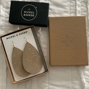 Nickel & Suede Truffle Trellis medium teardrops NIB
